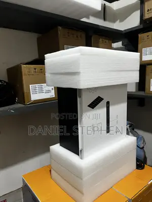 HiCCES 1000W 2kWh Solar Generr | LiFePO4 | Pure Sine Wave Power System