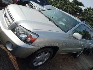 Toyota Highlander 2004 Silver