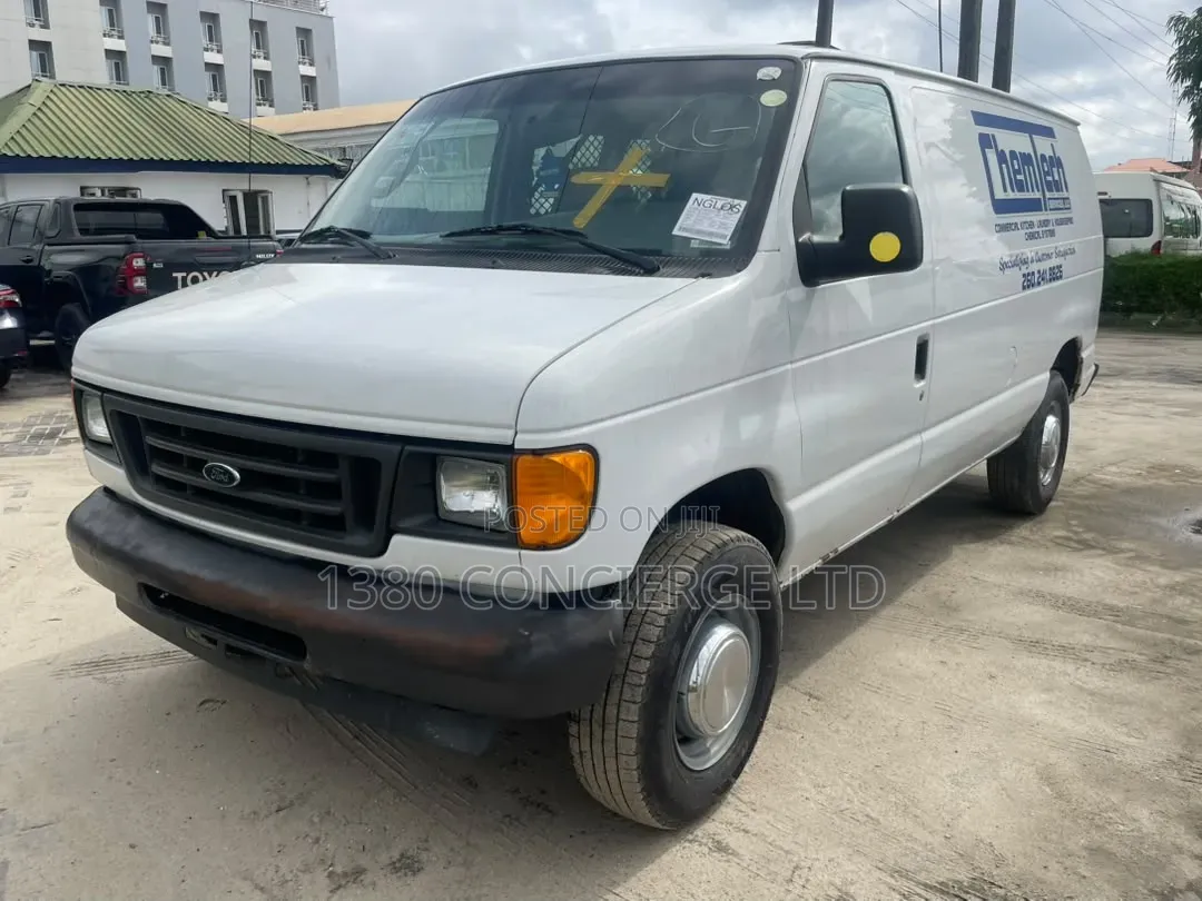 Ford E250 2006 White
