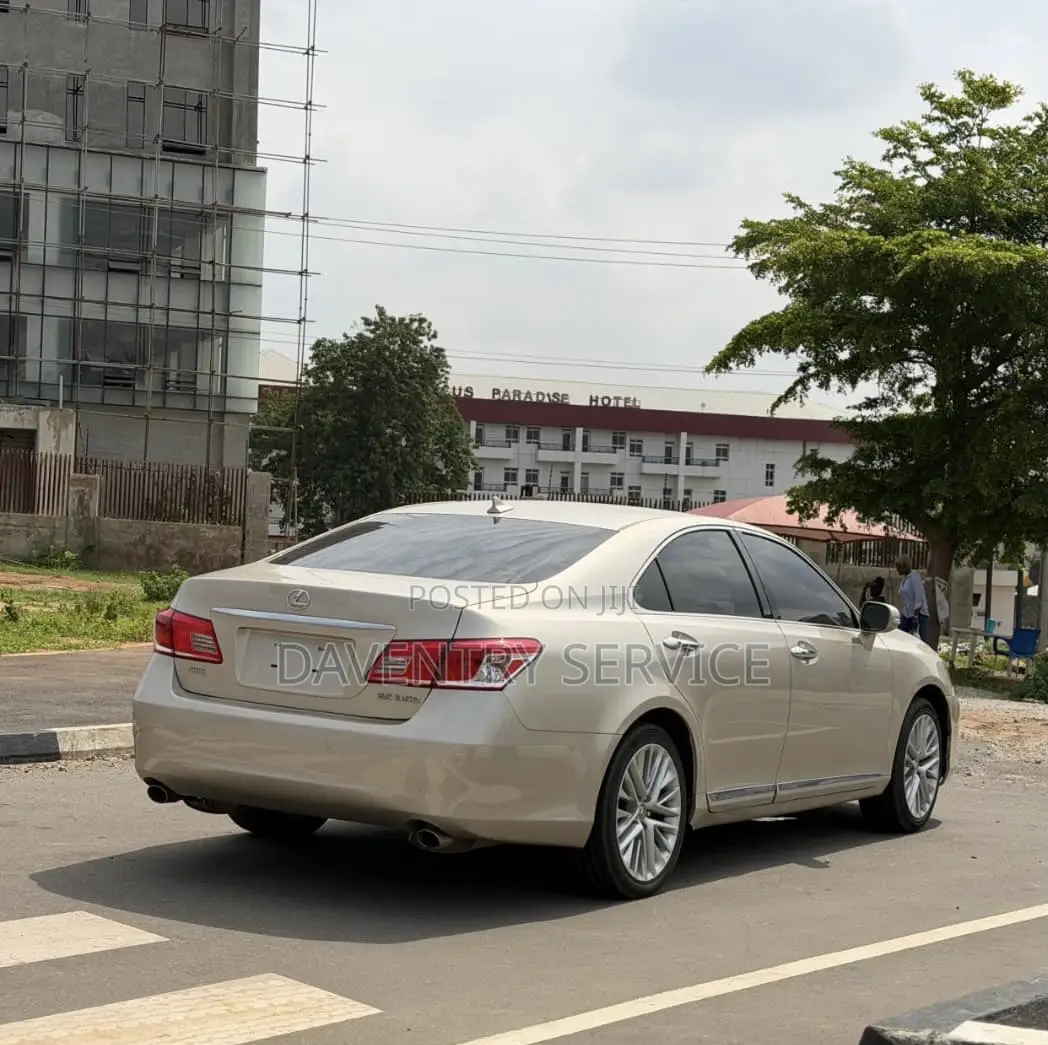Lexus ES 350 2012