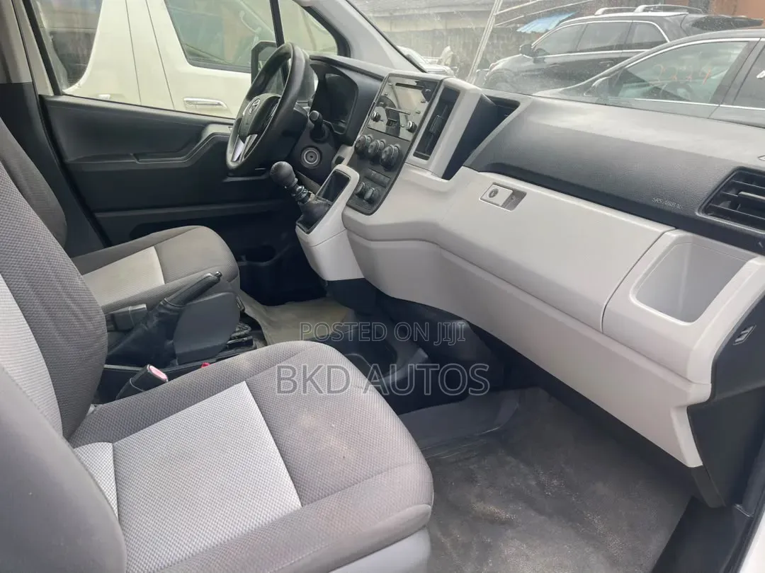 Toyota HiAce 2020 White