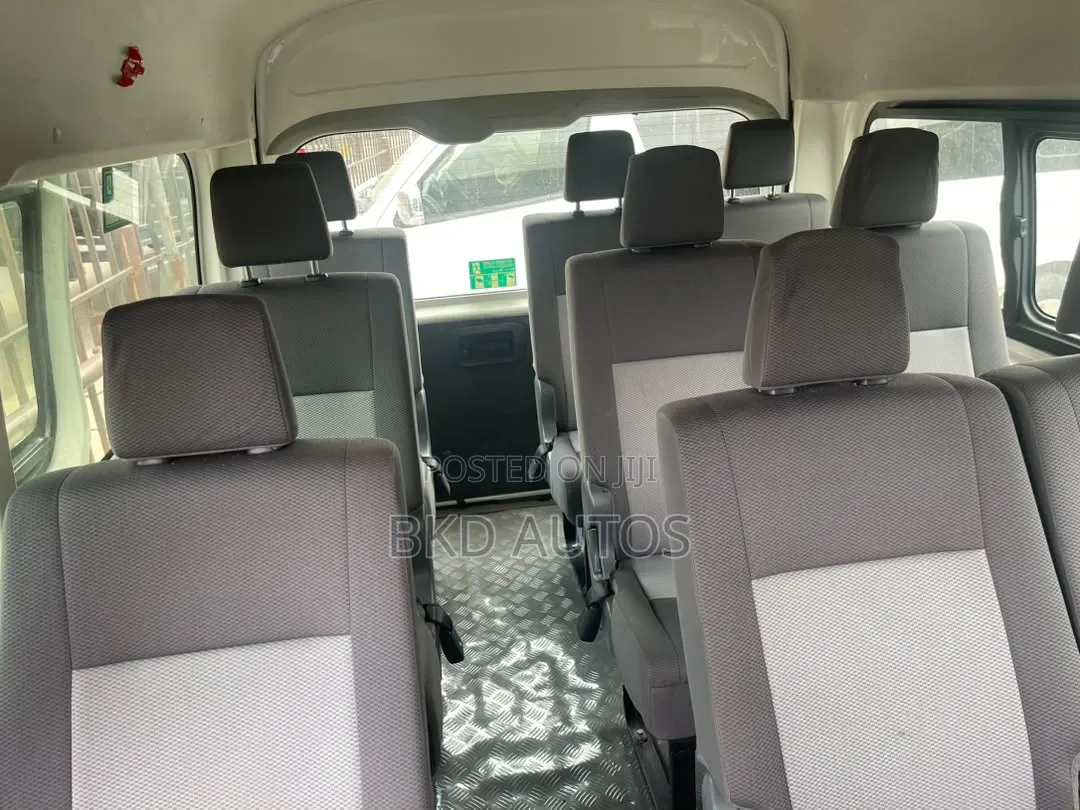 Toyota HiAce 2020 White