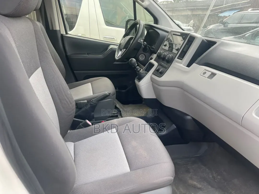 Toyota HiAce 2020 White