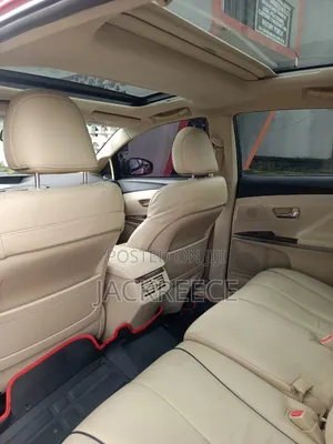 Toyota Venza 2011 Red