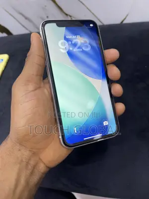 Apple iPhone 11 64 GB White