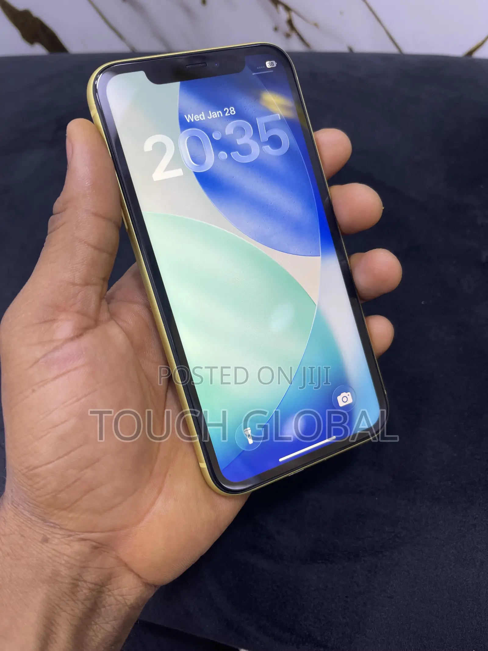 Apple iPhone 11 64 GB Yellow
