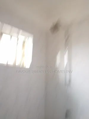 3bdrm Apartment in Magboro, Obafemi-Owode for rent
