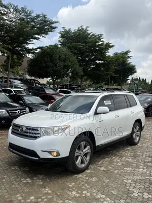 Toyota Highlander 2013 White