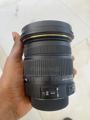 Uk Used NIKON Sigma 17-50mm Lens