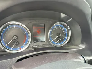Toyota Corolla 2017 Green