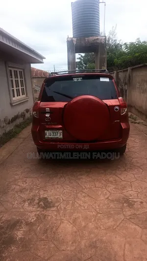 Toyota RAV4 2.4 2008 Red