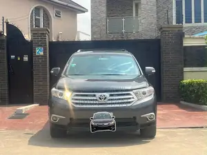 Toyota Highlander 2010 Gray