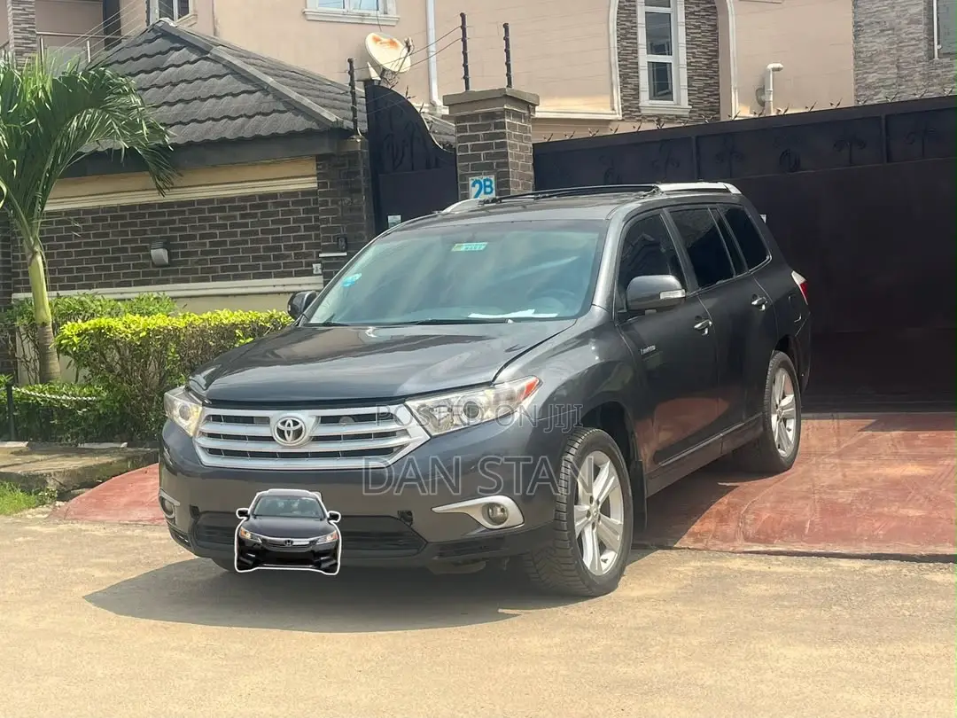 Toyota Highlander 2010 Gray