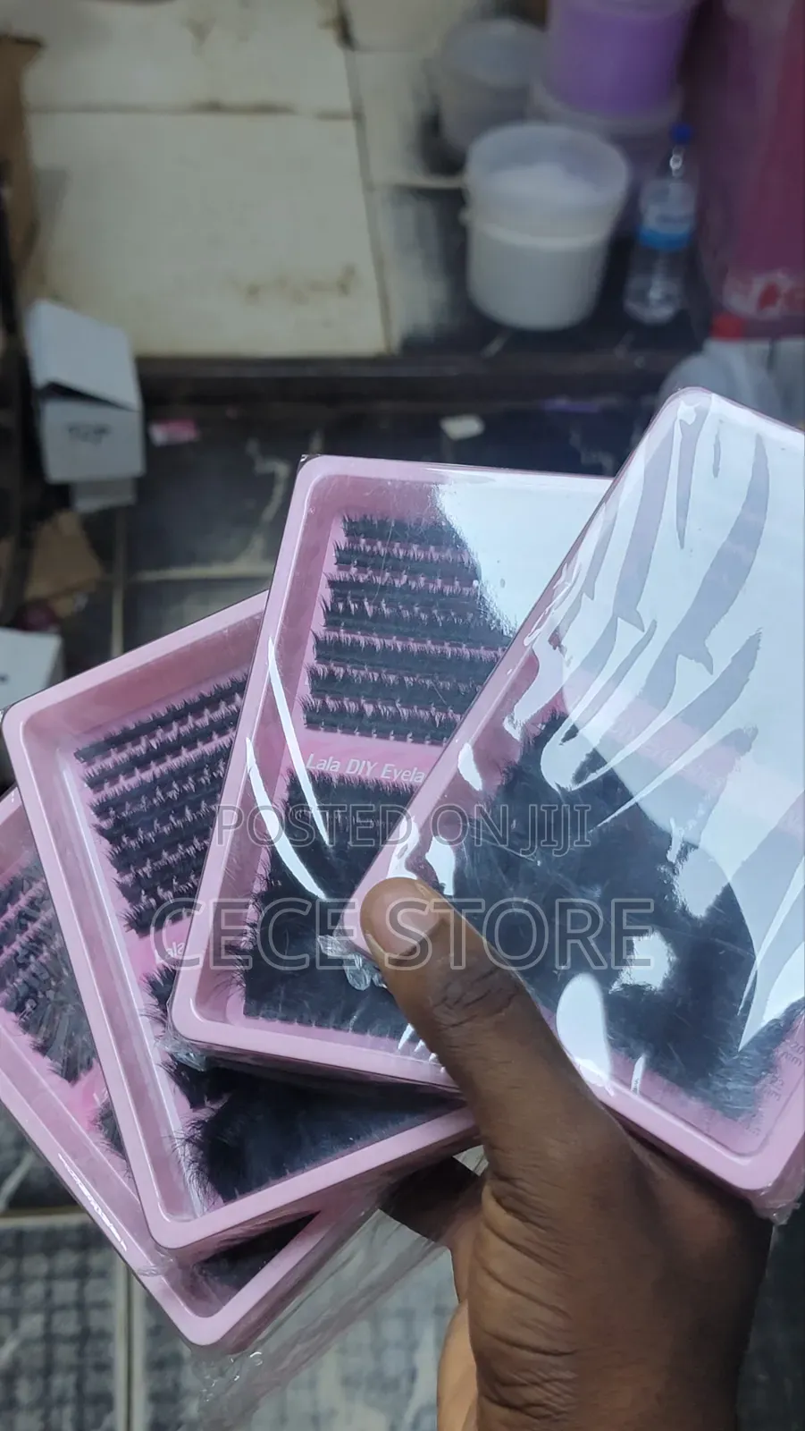 La La Cluster Lash Tray