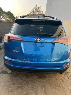 Toyota RAV4 LE AWD (2.5L 4cyl 6A) 2016 Blue