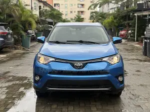 Toyota RAV4 SE 4dr SUV AWD (2.5L 4cyl 6A) 2018 Blue