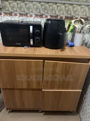 Kitchen Cupboard/Cabinet