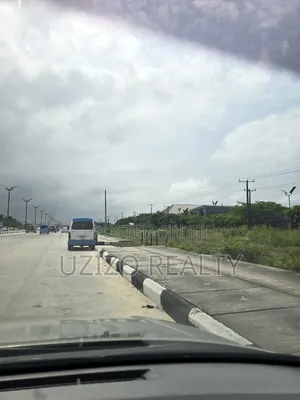 Land Directly on Lekki Epe Expressway
