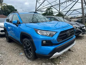 Toyota RAV4 2019 Blue