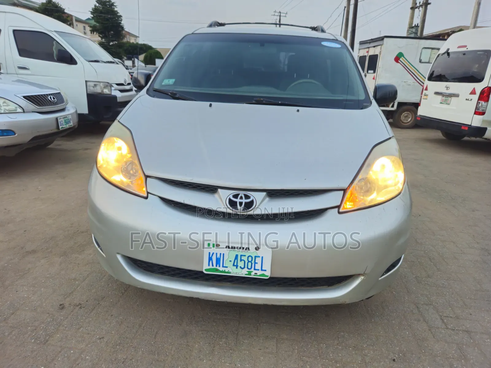 Toyota Sienna 2009 Silver