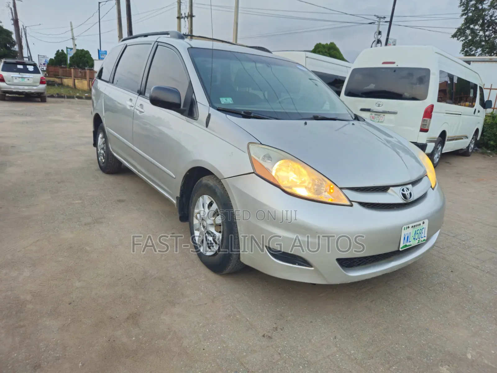 Toyota Sienna 2009 Silver