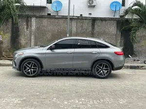 Mercedes-Benz GLE-Class 2016 Gray