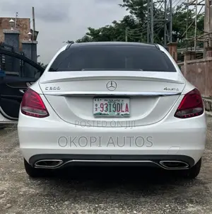 Mercedes-Benz C300 2016 White