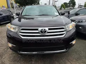 Toyota Highlander Limited 2011 Black