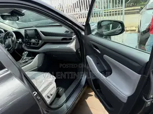 Toyota Highlander 2020 Gray