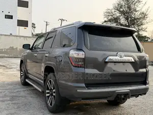 Toyota 4-Runner 2017 Gray