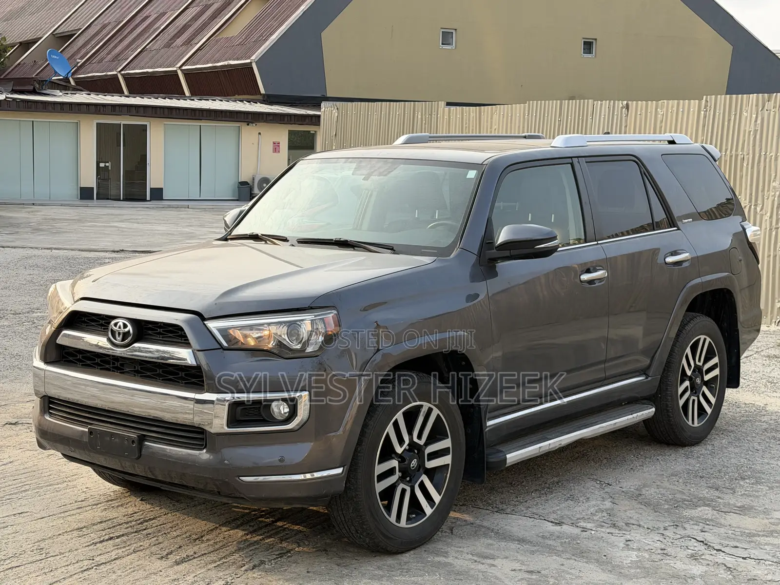 Toyota 4-Runner 2017 Gray