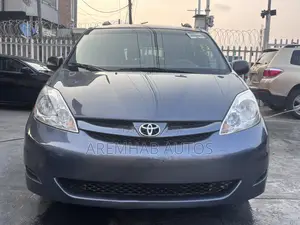 Toyota Sienna 2008 Gray