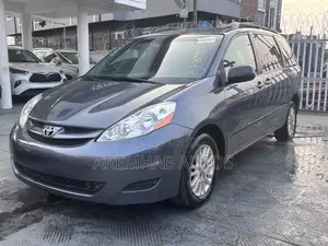Toyota Sienna 2008 Gray
