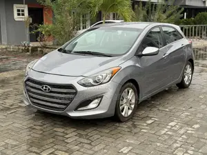 Hyundai Elantra SE 4dr Sedan (1.8L 4cyl 6A) 2015 Gray