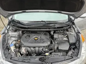 Hyundai Elantra SE 4dr Sedan (1.8L 4cyl 6A) 2015 Gray