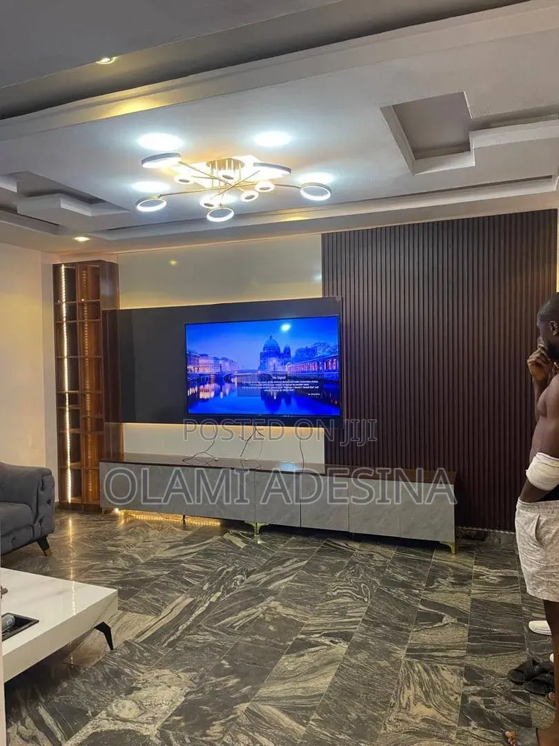 TV Wall Entertainment