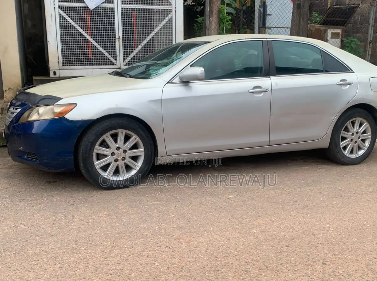 Toyota Camry 2008 Silver