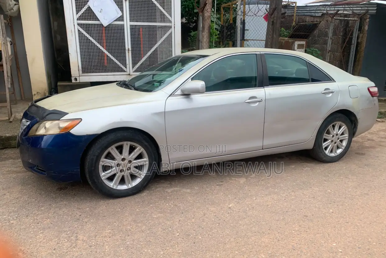 Toyota Camry 2008 Silver