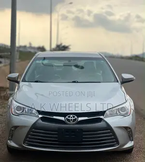 Toyota Camry XLE 4dr Sedan (2.5L 4cyl 6A) 2016 Silver