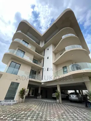 3bdrm Apartment in Lekki Phase 1 for sale