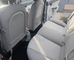 Hyundai Accent 2009 Silver