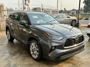 Toyota Highlander Limited AWD 2020 Gray