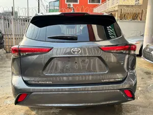 Toyota Highlander Limited AWD 2020 Gray