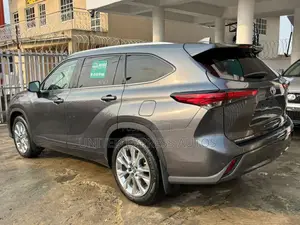Toyota Highlander Limited AWD 2020 Gray