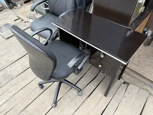 Table (3fit/18)and Chair