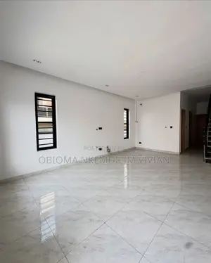 4bdrm Duplex in Chevron for rent
