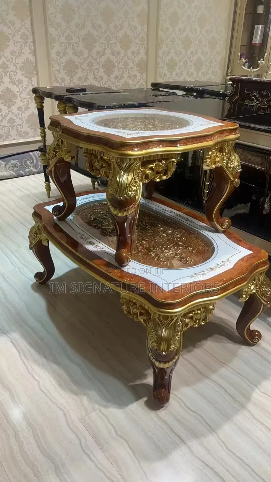 Royal Center Table Set