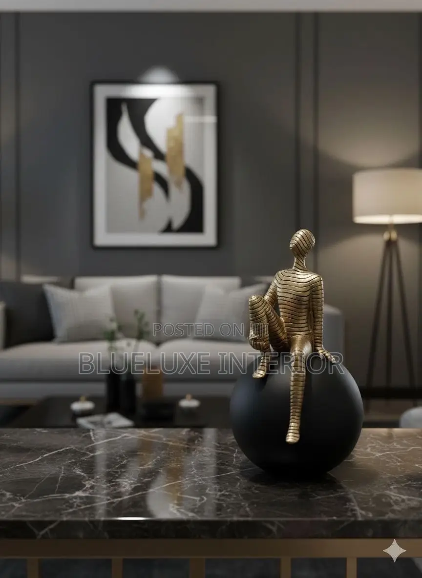 Decorative Figurines