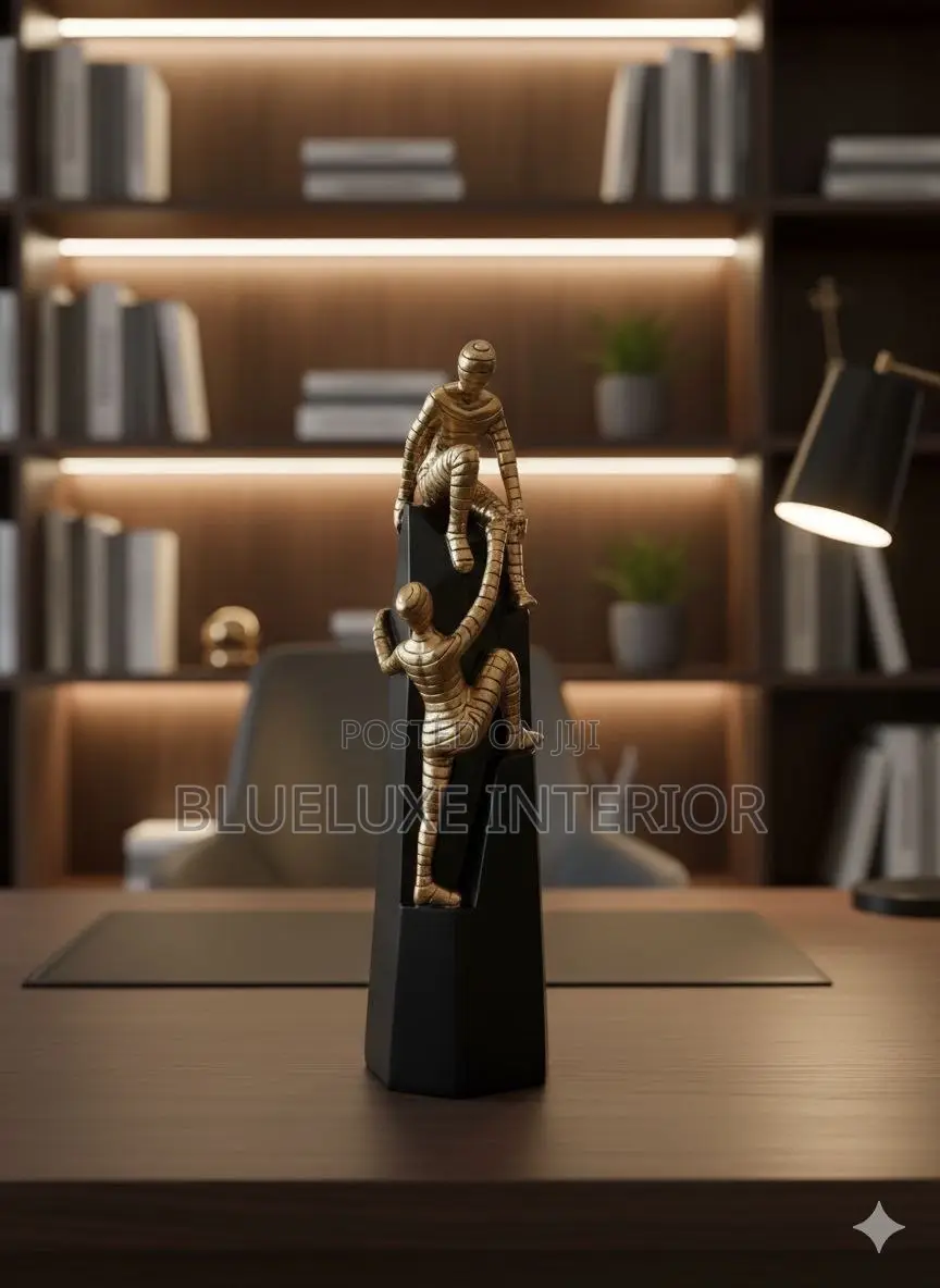 Decorative Figurines