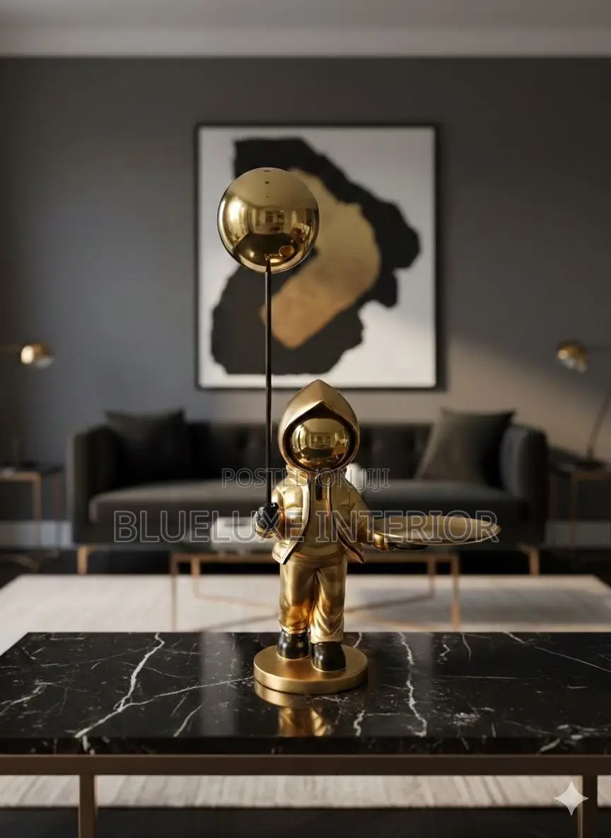 Decorative Figurines